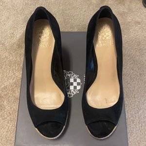 Vince Camino True wedge size 8.5